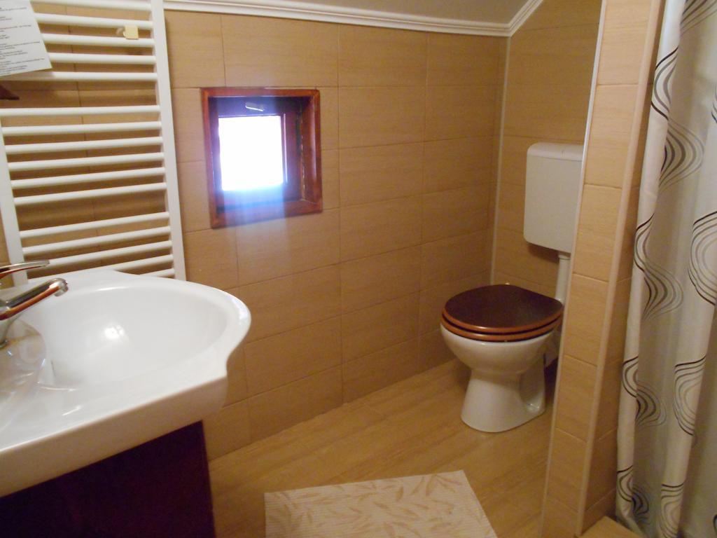 Pensiunea Doina Vadu Izei Habitación foto