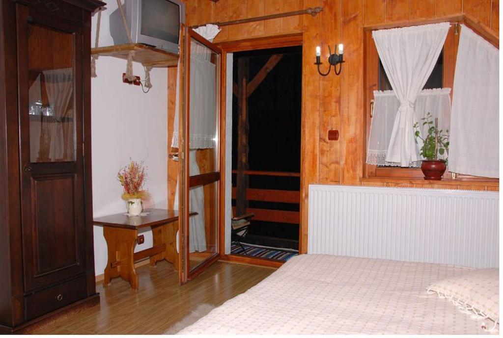 Pensiunea Doina Vadu Izei Exterior foto